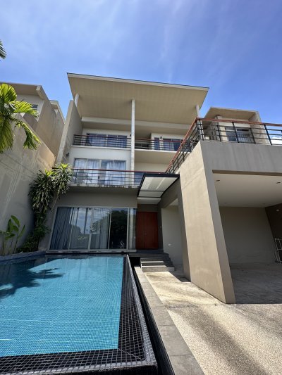8R0069 ให้เช่า Pool villa 4 ห้องนอน 3 ห้องน้ำ เดือนละ 120,000 บาท โซนฉลอง