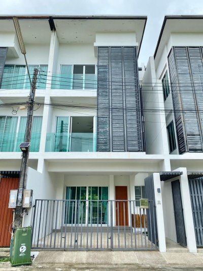 8R0078 ให้เช่าบ้านสามชั้น 4 ห้องนอน 4 ห้องน้ำ ราคา 50,000/เดือน โซนฉลอง