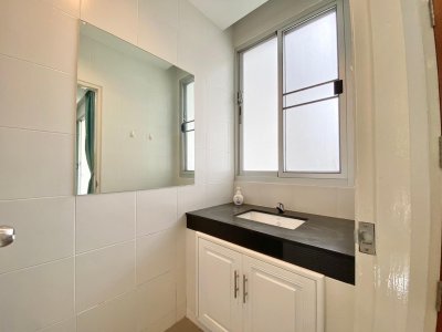 8R0078 ให้เช่าบ้านสามชั้น 4 ห้องนอน 4 ห้องน้ำ ราคา 50,000/เดือน โซนฉลอง