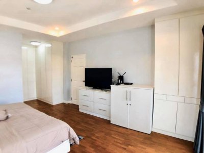 8R0106 ให้เช่าบ้านเดี่ยวสองชั้น 4 ห้องนอน 3 ห้องน้ำ ราคา 85,000/เดือน โซนฉลอง