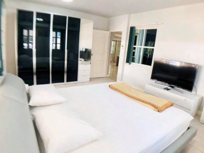 8R0106 ให้เช่าบ้านเดี่ยวสองชั้น 4 ห้องนอน 3 ห้องน้ำ ราคา 85,000/เดือน โซนฉลอง