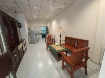 8R0108 ให้เช่าบ้านแฝดชั้นเดียว  2 ห้องนอน 2 ห้องน้ำ ราคา 23,000/เดือน โซนฉลอง