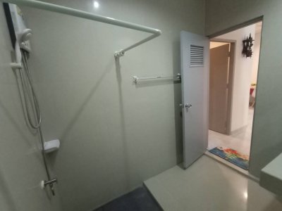 8R0108 ให้เช่าบ้านแฝดชั้นเดียว  2 ห้องนอน 2 ห้องน้ำ ราคา 23,000/เดือน โซนฉลอง