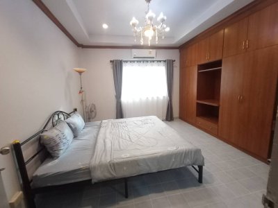 8R0108 ให้เช่าบ้านแฝดชั้นเดียว  2 ห้องนอน 2 ห้องน้ำ ราคา 23,000/เดือน โซนฉลอง