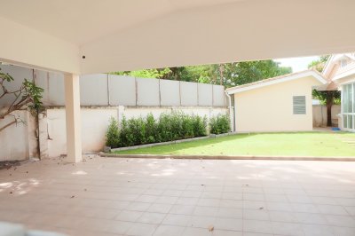 8R0116 This house for rent 4bedroom 3bathroom 65,000/month at chalong