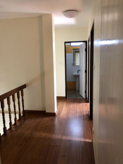 8R0117 ให้เช่าบ้านเดี่ยวสองชั้น 3 ห้องนอน 3 ห้องน้ำ ราคา 28,000/เดือน โซนฉลอง