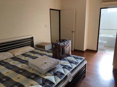 8R0117 ให้เช่าบ้านเดี่ยวสองชั้น 3 ห้องนอน 3 ห้องน้ำ ราคา 28,000/เดือน โซนฉลอง