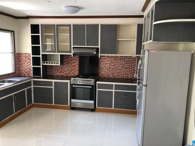 8R0117 ให้เช่าบ้านเดี่ยวสองชั้น 3 ห้องนอน 3 ห้องน้ำ ราคา 28,000/เดือน โซนฉลอง