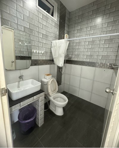 8R0121 ให้เช่าบ้านเดี่ยวชั้นเดียว 2 ห้องนอน 2 ห้องน้ำ ราคา 30,000/เดือน โซนฉลอง