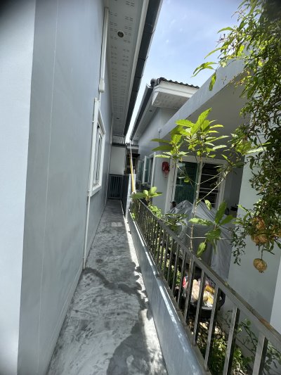 8R0121 ให้เช่าบ้านเดี่ยวชั้นเดียว 2 ห้องนอน 2 ห้องน้ำ ราคา 30,000/เดือน โซนฉลอง