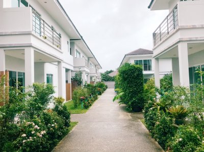 8R0138 ให้เช่าบ้านเดี่ยวสองชั้น 2ห้องนอน 2ห้องน้ำ ราคา 30,000/เดือน โซนฉลอง