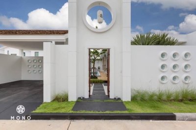 8R0182 This pool villa 3 bedroom 3 bathroom 120,000/month at chalong
