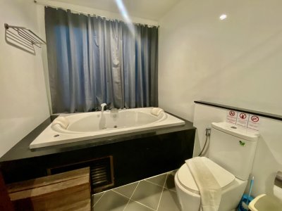 8R0227 This pool villa 2 bedroom 2 bathroom 60,000/month  location at Chalong