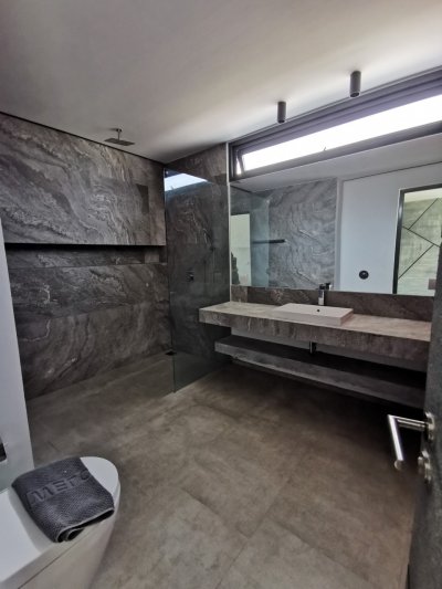 8R0233 ให้เช่า pool villa 2 ห้องนอน 2 ห้องน้ำ ราคา 70,000/เดือน โซนฉลอง