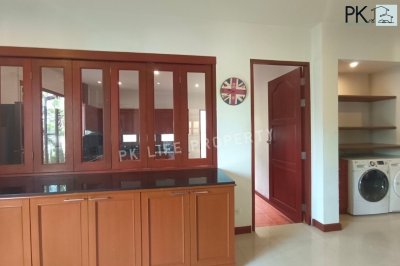 8R0264 This house for rent 3bedrooms 3bathrooms 55,000/month at chalong