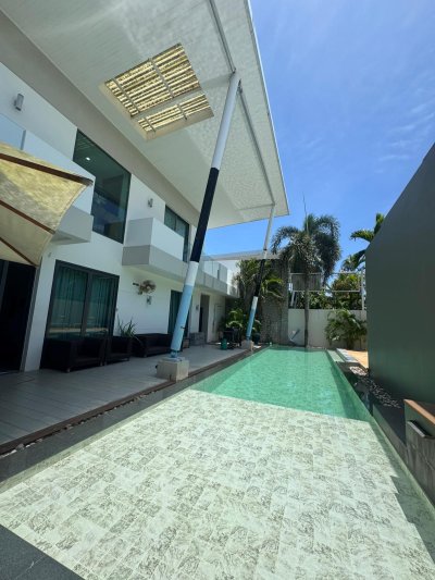 8R0273 ให้เช่า pool villa 3 ห้องนอน 4 ห้องน้ำ ราคา 90,000/เดือน โซนฉลอง