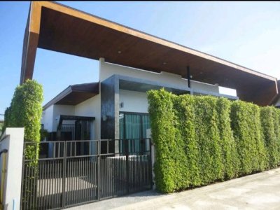 8R0297  This pool villa 2bedroom 2bathroom 60,000/month the house location at Chalong