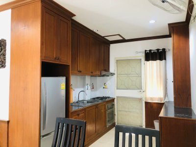 8R0320 ให้เช่าบ้านเดี่ยวชั้นเดียว 2 ห้องนอน 2 ห้องน้ำ ราคา 30,000/เดือน โซนฉลอง