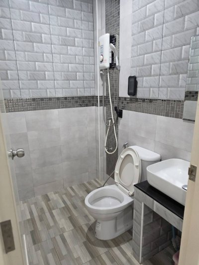 8R0333 This House 2 bedroom 2 bathroom 22,000/month in chalong