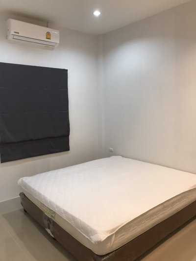 8R0333 ให้เช่าบ้านแฝดชั้นเดียว 2 ห้องนอน 2 ห้องน้ำ ราคา 20,000/เดือน โซนฉลอง
