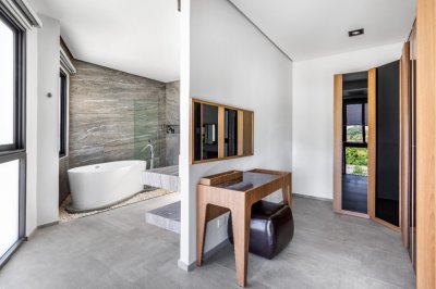 8R0335 ให้เช่า pool villa 4ห้องนอน 4ห้องน้ำ ราคา 150,000/เดือน โซนฉลอง