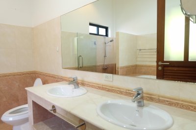 8R0366 ให้เช่า pool villa 4ห้องนอน 3ห้องน้ำ ราคา 150,000เดือน โซนฉลอง