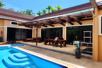 8R0366 ให้เช่า pool villa 4ห้องนอน 3ห้องน้ำ ราคา 150,000เดือน โซนฉลอง