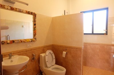 8R0366 ให้เช่า pool villa 4ห้องนอน 3ห้องน้ำ ราคา 150,000เดือน โซนฉลอง