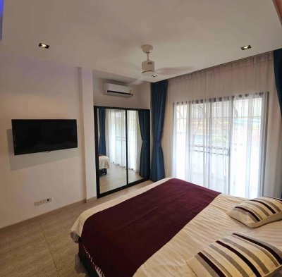8R0380 This pool villa 3bedroom 3bathroom 90,000/month at Chalong