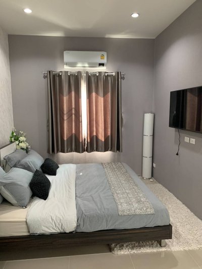 8R0389 ให้เช่าบ้านเดี่ยวชั้นเดียว 2 ห้องนอน 2 ห้องน้ำ ราคา 25,000/เดือน โซนฉลอง