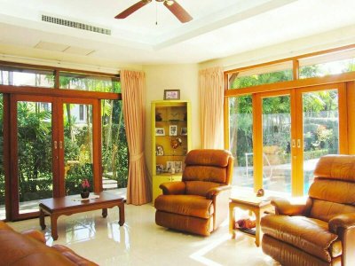8R0413 This pool villa 3 bedroom 3 bathroom 95,000/month at Chalong