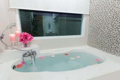 8R0417 ให้เช่า pool villa 2 ห้องนอน 2 ห้องน้ำ ราคา 95,000/เดือน โซนฉลอง