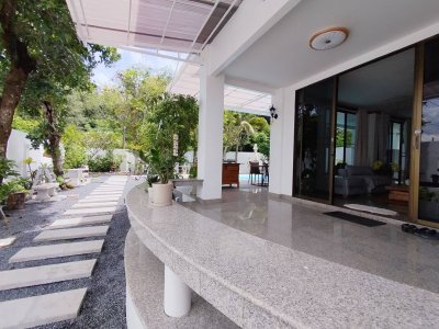 8R0423 ให้เช่า pool villa 4 ห้องนอน 4 ห้องน้ำ ราคา 135,000/เดือน โซนฉลอง