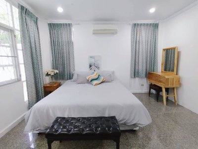 8R0423 ให้เช่า pool villa 4 ห้องนอน 4 ห้องน้ำ ราคา 135,000/เดือน โซนฉลอง