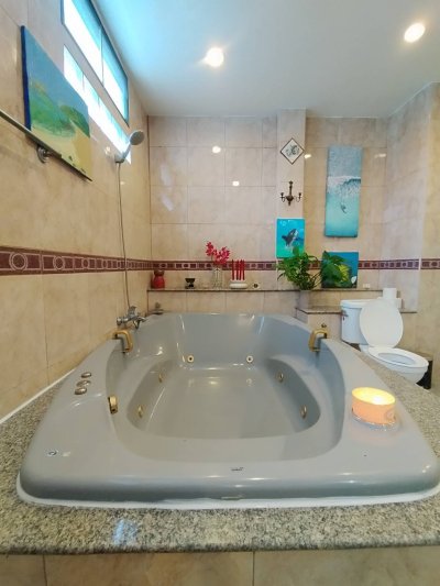8R0423 ให้เช่า pool villa 4 ห้องนอน 4 ห้องน้ำ ราคา 135,000/เดือน โซนฉลอง