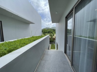 8R0425  This pool villa 3bedroom 4 bathroom 90,000/month the house location at Chalong