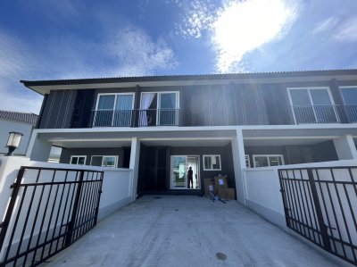 8R0441 This House 3 bedroom 3 bathroom 60,000/month in chalong have fully furnished