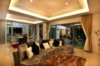 8R0445 ให้เช่า pool villa 3 ห้องนอน 3 ห้องน้ำ ราคา 180,000/เดือน โซนฉลอง