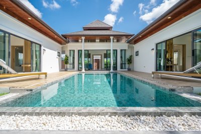 8R0447 This pool villa for rent  2 bedroom 2 bathroom 100,000/month the house location at Chalong have fully furnished