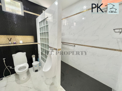 8R0454 ให้เช่า pool villa 4ห้องนอน 3ห้องน้ำ ราคา 80,000/เดือน โซนฉลอง