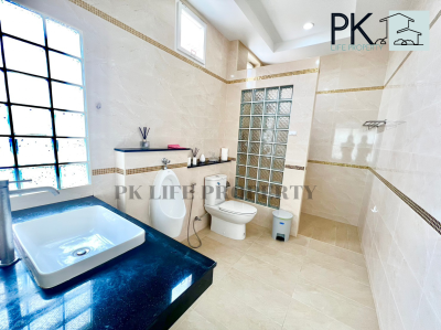 8R0454 ให้เช่า pool villa 4ห้องนอน 3ห้องน้ำ ราคา 80,000/เดือน โซนฉลอง