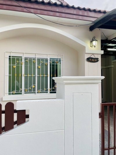 8R0458 This House 2 bedroom 2 bathroom 25,000/month in chalong