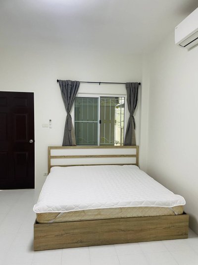 8R0458 This House 2 bedroom 2 bathroom 25,000/month in chalong