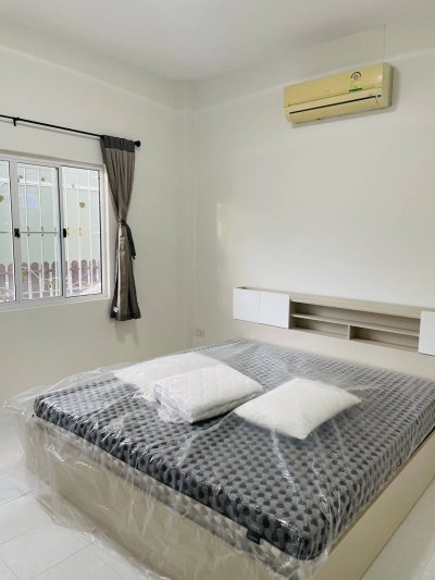 8R0458 This House 2 bedroom 2 bathroom 25,000/month in chalong