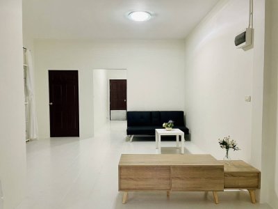 8R0458 This House 2 bedroom 2 bathroom 25,000/month in chalong