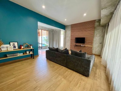 8R0485 Pool villa 3bedroom 3bathroom 130,000/month in chalong