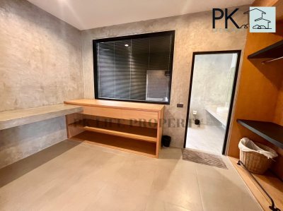 8R0485 Pool villa 3bedroom 3bathroom 130,000/month in chalong