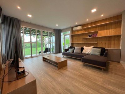 8R0516 ให้เช่าบ้านเดี่ยวสองชั้น 3 ห้องนอน 3 ห้องน้ำ ราคา 100,000/เดือน โซนฉลอง