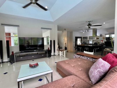 8R0523 Pool villa for rent 4bedroom 4bathroom 130,000/month at chalong