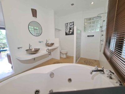 8R0536 Pool villa for rent 5bedroom 4bathroom 130,000/month at chalong